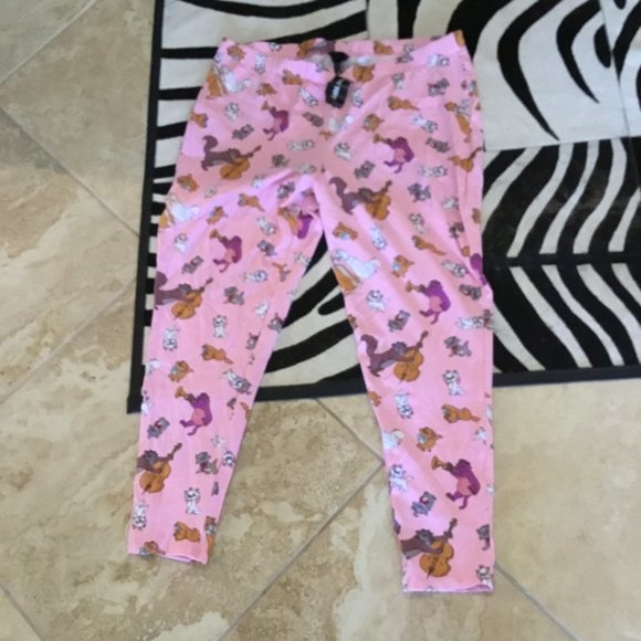 Hot Topic Pants - Hot Topic Disney Marie leggings size 3x New